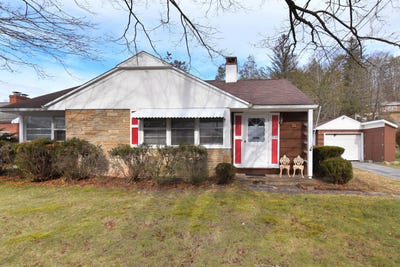 /international/us/338-rowan-rd-white-sulphur-springs-wv-110104438254/