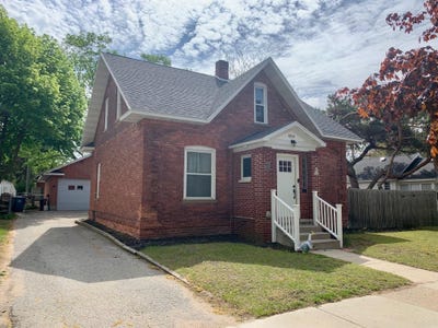 /international/us/406-n-rowe-street-ludington-mi-110108201214/