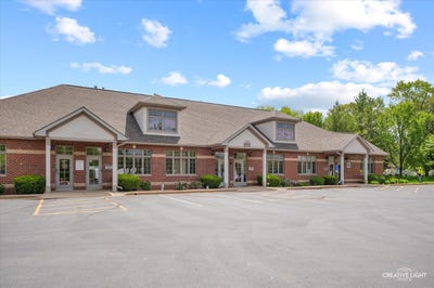 /international/us/2531-n-division-street-joliet-il-110099459683/