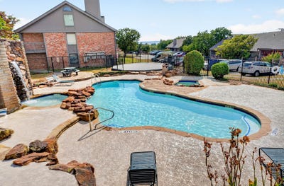 /international/us/807-signal-ridge-place-rockwall-tx-110109999739/