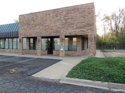 /international/us/235-e-center-drive-alton-il-110107656069/