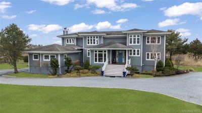 /international/us/14-s-country-road-westhampton-ny-110106275331/