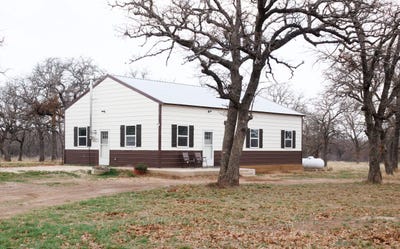 /international/us/2126-county-rd-103-comanche-tx-110108933771/