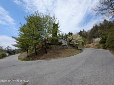 /international/us/2303-bass-lane-saylorsburg-pa-110107602627/