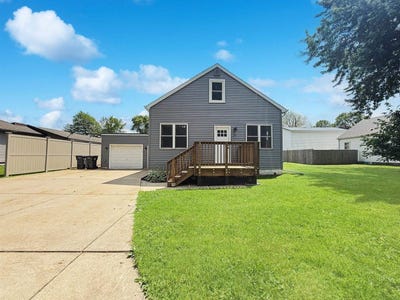 /international/us/203-w-mill-street-spencer-wi-110100721197/