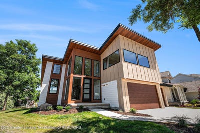 /international/us/16925-willowbrook-drive-haslett-mi-110101052032/
