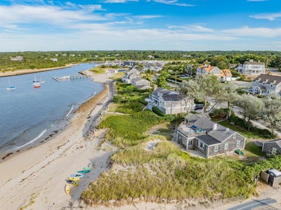 /international/us/40-harbor-road-east-dennis-ma-110106479667/