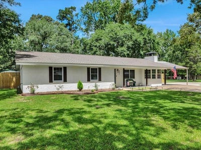 /international/us/222-beechnut-circle-lufkin-tx-110100596297/
