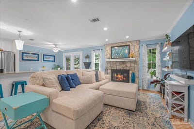 /international/us/4831-e-olive-rd-pensacola-fl-110104903158/
