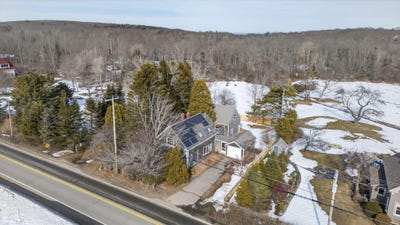 /international/us/52-two-lights-road-cape-elizabeth-me-110107401485/