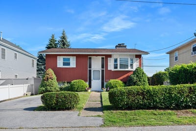 /international/us/220-bleloch-avenue-peekskill-ny-110101053271/