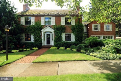 /international/us/320-hartswick-ave-state-college-pa-110100388622/