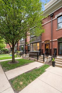 /international/us/1345-s-indiana-parkway-chicago-il-110109231240/