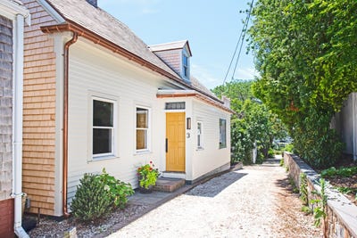 /international/us/3-carver-court-provincetown-ma-110100820858/