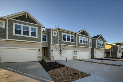 /international/us/3735-sw-clayton-place-lee-s-summit-mo-110108444492/