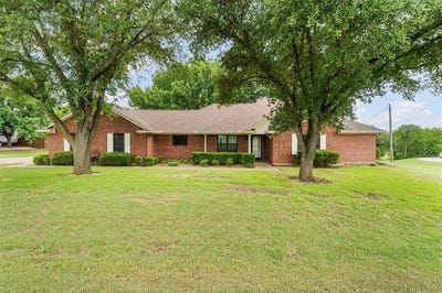 /international/us/137-thiele-road-lorena-tx-110099893786/