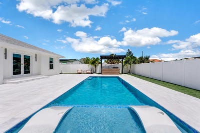 /international/us/413-sw-15th-avenue-delray-beach-fl-110107818328/