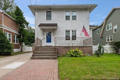 /international/us/1051-roselle-place-woodmere-ny-110120154403/