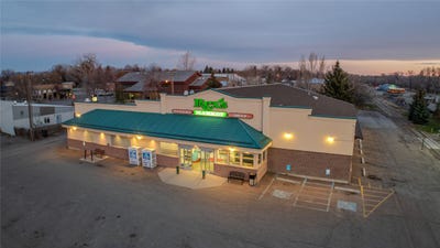 /international/us/29-1st-street-choteau-mt-110107730344/