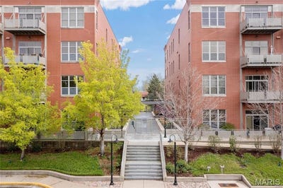 /international/us/6340-clayton-st-louis-mn-110108299670/