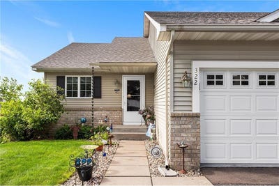 /international/us/322-wildwood-circle-roberts-wi-110108915631/