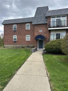 /international/us/3-admiralty-drive-middletown-ri-110107438560/