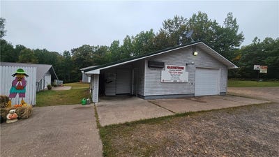 /international/us/6753-s-county-road-p-lake-nebagamon-wi-110102392954/