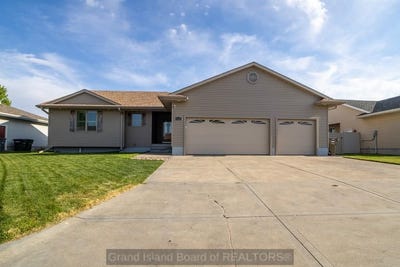 /international/us/4127-w-ridge-ln-grand-island-ne-110107934281/