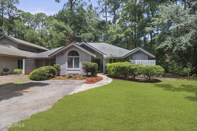 /international/us/7-stillwater-court-hilton-head-island-sc-110100125250/