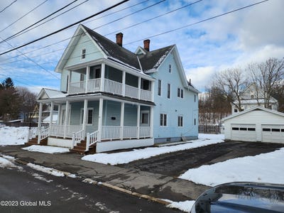 /international/us/30-milton-avenue-amsterdam-ny-110082529240/