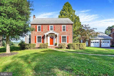 /international/us/303-edgehill-road-york-pa-110120015338/
