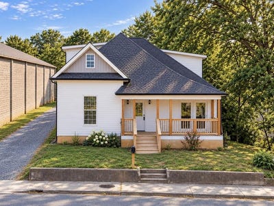 /international/us/429-s-glenwood-avenue-dalton-ga-110105779395/