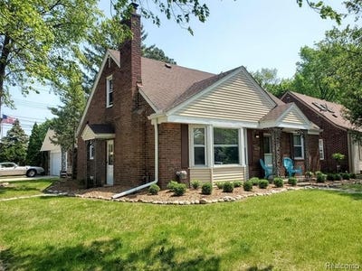 /international/us/4388-arden-place-royal-oak-mi-110108494040/