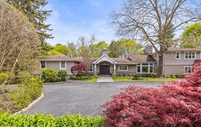 /international/us/3-tappentown-lane-brookville-ny-110099108990/