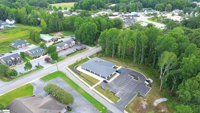 /international/us/1-brookside-drive-travelers-rest-sc-110104812825/