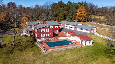 /international/us/1004-e-beverley-st-staunton-va-110103340638/