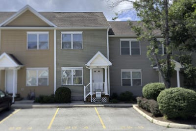 /international/us/25-4-beverly-ct-lexington-va-110100804753/