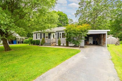 /international/us/16-madelaine-terrace-middletown-ny-110100728999/?lang=en