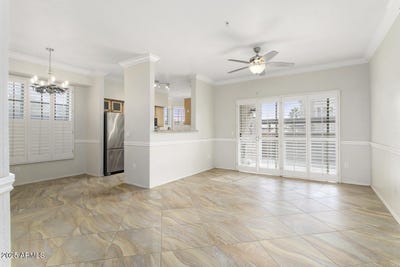 /international/us/14950-w-mountain-view-boulevard-surprise-az-110104408039/