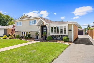 /international/us/7917-w-81st-street-bridgeview-il-110108411097/