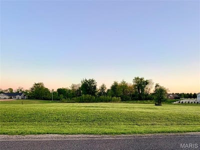 /international/us/6629-lake-james-court-edwardsville-il-110107553274/