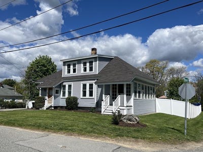 /international/us/48-causeway-st-methuen-ma-110108361663/