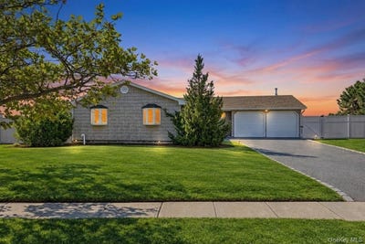 /international/us/41-shore-drive-w-copiague-ny-110120412227/