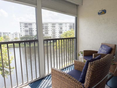 /international/us/2222-n-cypress-bend-drive-pompano-beach-fl-110108020809/