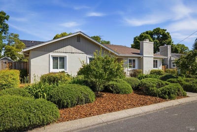 /international/us/2090-euclid-avenue-napa-ca-110108350089/