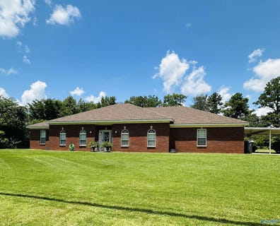 /international/us/17329-county-road-460-moulton-al-110100894465/