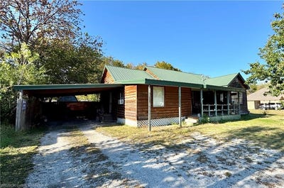 /international/us/621-elm-st-sallisaw-ok-110103974748/