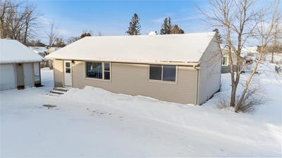 /international/us/24-fern-court-babbitt-mn-110105256935/