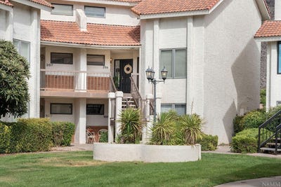 /international/us/275-s-valley-view-dr-st-george-ut-110109420730/