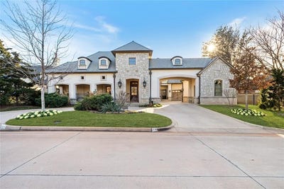 /international/us/2422-grand-circle-nichols-hills-ok-110100813215/